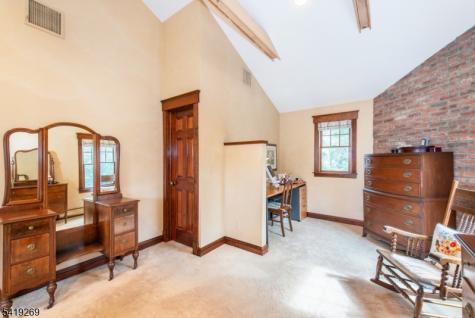 151 Washington Avenue Hillsdale NJ 07642