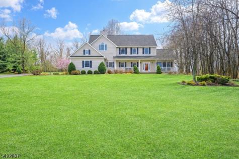 17 Mullen Lane Lafayette NJ 07848