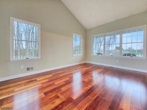 17 Mullen Lane Lafayette NJ 07848