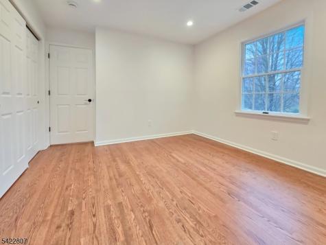17 Mullen Lane Lafayette NJ 07848