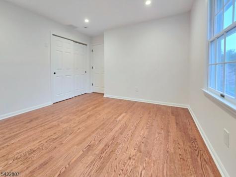 17 Mullen Lane Lafayette NJ 07848