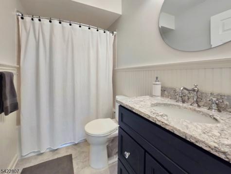 17 Mullen Lane Lafayette NJ 07848