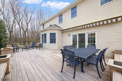 17 Mullen Lane Lafayette NJ 07848