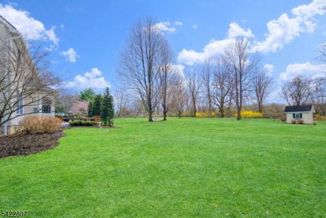 17 Mullen Lane Lafayette NJ 07848