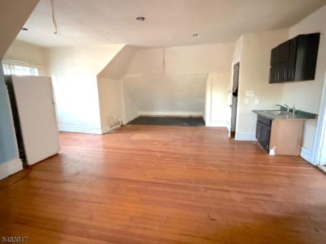 66 Scheerer Avenue Newark NJ 07112