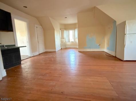 66 Scheerer Avenue Newark NJ 07112