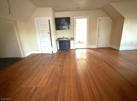 66 Scheerer Avenue Newark NJ 07112