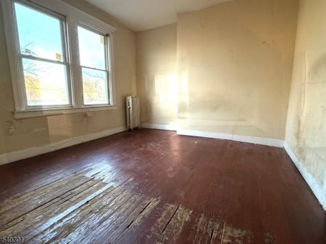 66 Scheerer Avenue Newark NJ 07112