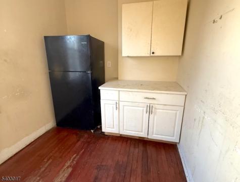 66 Scheerer Avenue Newark NJ 07112