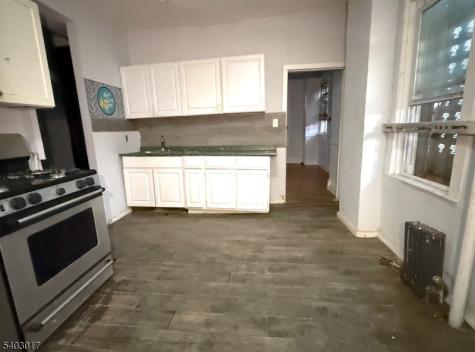 66 Scheerer Avenue Newark NJ 07112