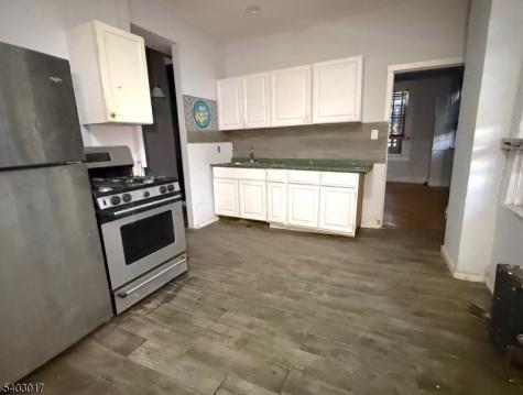 66 Scheerer Avenue Newark NJ 07112
