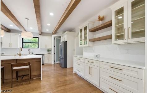 61 Hickory Street Metuchen NJ 08840