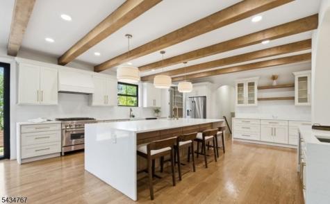 61 Hickory Street Metuchen NJ 08840