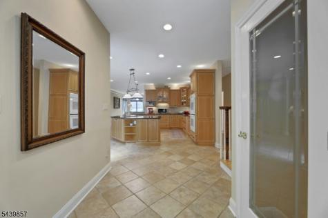 6 Briscoe Chase Ringwood NJ 07456