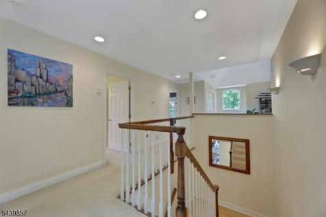 6 Briscoe Chase Ringwood NJ 07456