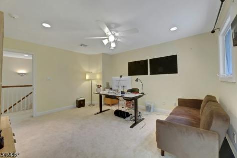 6 Briscoe Chase Ringwood NJ 07456