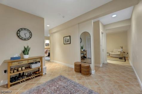 6 Briscoe Chase Ringwood NJ 07456