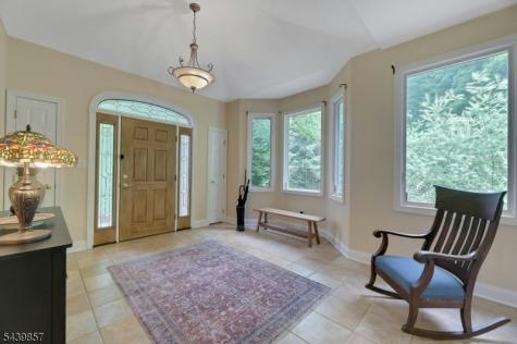 6 Briscoe Chase Ringwood NJ 07456