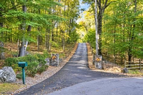 53 Tintle Road Kinnelon NJ 07405