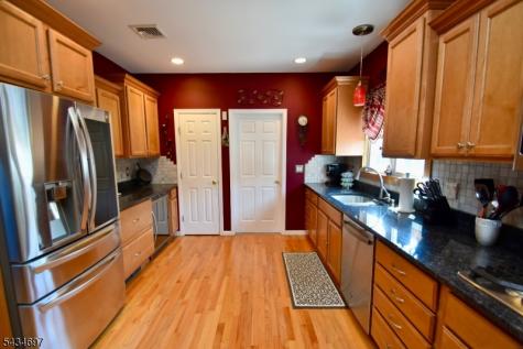 37 Heather Hills Drive Jefferson NJ 07438