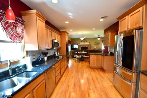 37 Heather Hills Drive Jefferson NJ 07438