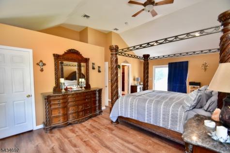 37 Heather Hills Drive Jefferson NJ 07438