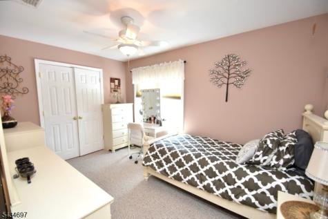 37 Heather Hills Drive Jefferson NJ 07438