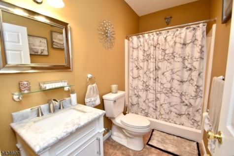 37 Heather Hills Drive Jefferson NJ 07438