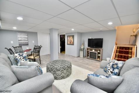 37 Heather Hills Drive Jefferson NJ 07438