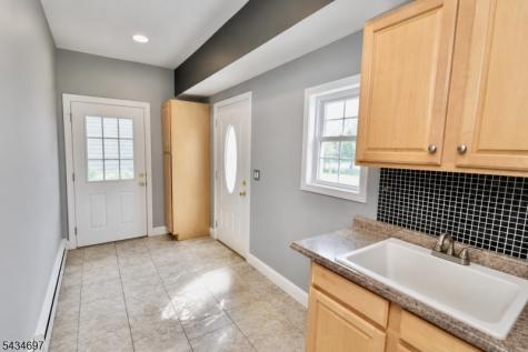 37 Heather Hills Drive Jefferson NJ 07438