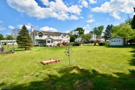 37 Heather Hills Drive Jefferson NJ 07438