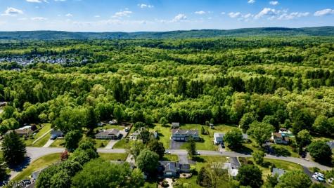 37 Heather Hills Drive Jefferson NJ 07438