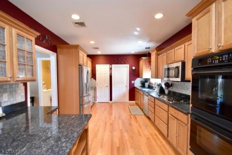 37 Heather Hills Drive Jefferson NJ 07438