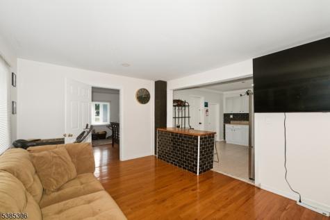 212 RT23 Hamburg NJ 07419