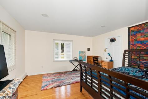 212 RT23 Hamburg NJ 07419