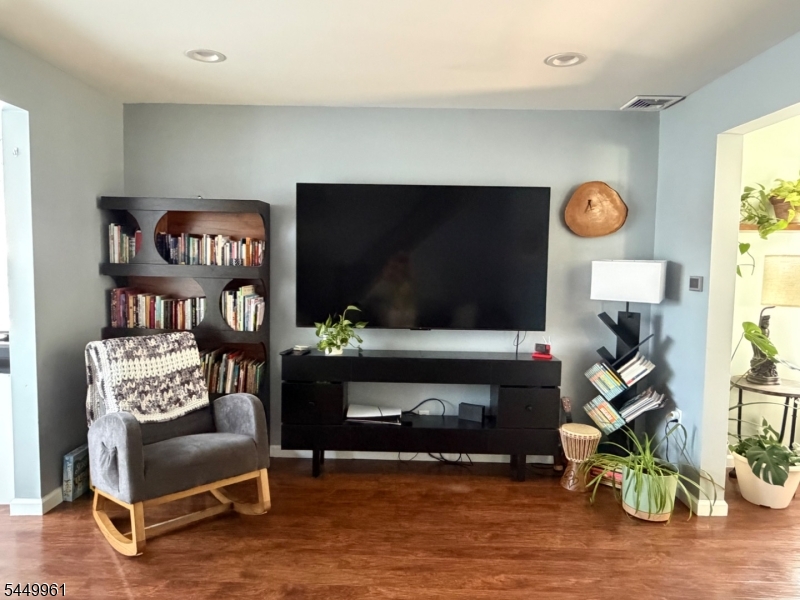 622 Lillian Terrace Union NJ 07083