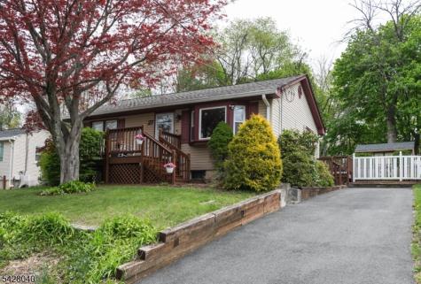 27 E Shore Trail Hardyston NJ 07460