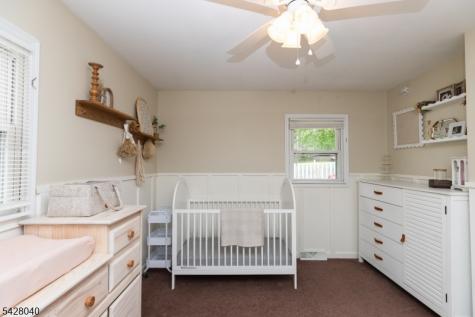 27 E Shore Trail Hardyston NJ 07460