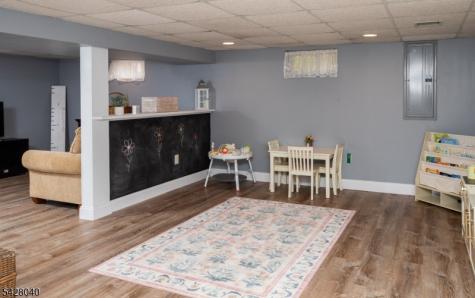 27 E Shore Trail Hardyston NJ 07460