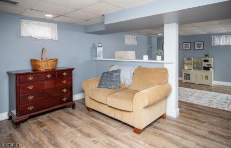 27 E Shore Trail Hardyston NJ 07460