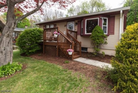 27 E Shore Trail Hardyston NJ 07460