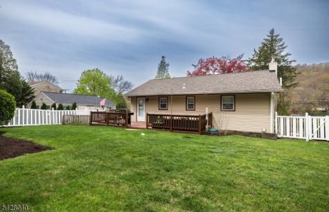 27 E Shore Trail Hardyston NJ 07460