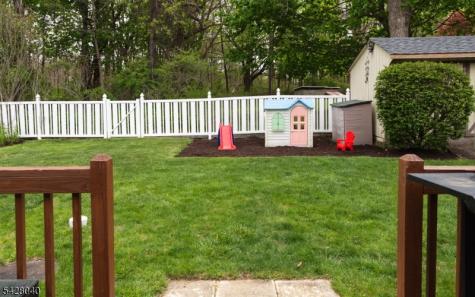 27 E Shore Trail Hardyston NJ 07460