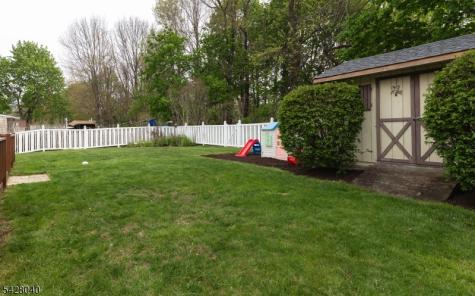 27 E Shore Trail Hardyston NJ 07460
