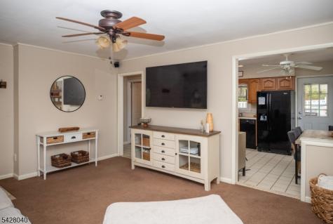 27 E Shore Trail Hardyston NJ 07460