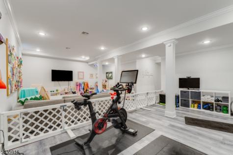 19 Preston Drive Livingston NJ 07039