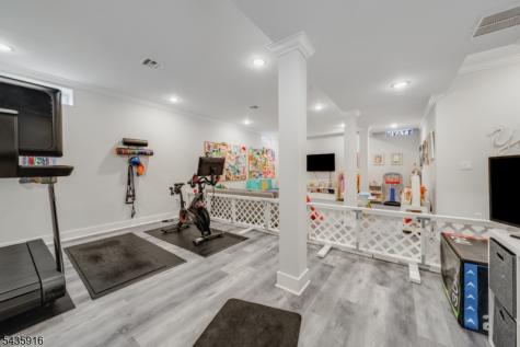 19 Preston Drive Livingston NJ 07039