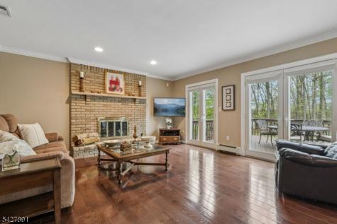 5 Revere Court Randolph NJ 07869