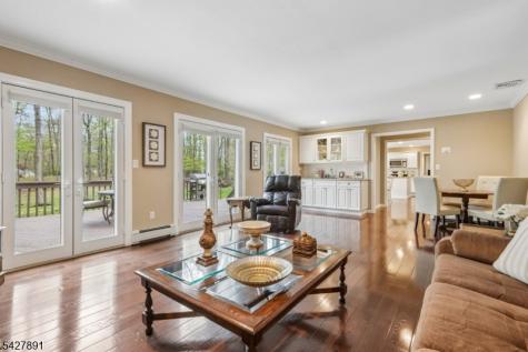 5 Revere Court Randolph NJ 07869