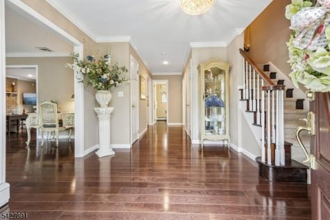 5 Revere Court Randolph NJ 07869